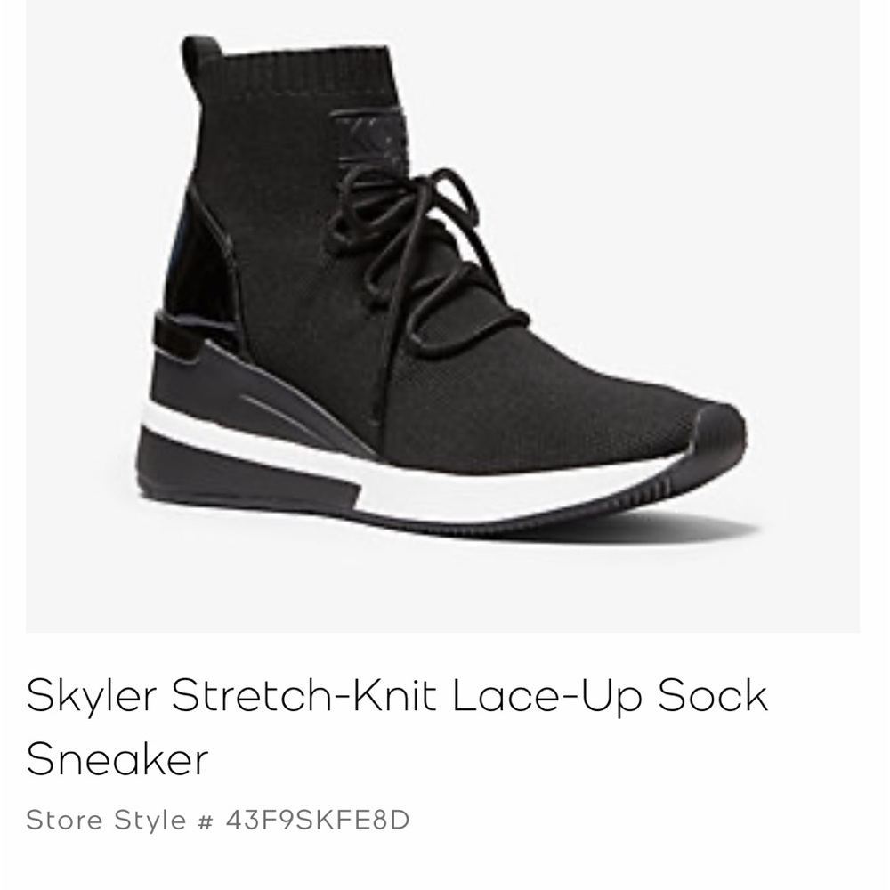 Michael Michael Kors Skyler stretch knit lace up booties size 5.5 EUC with box